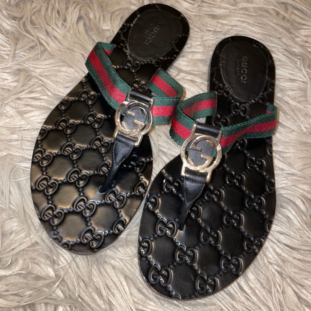 Gucci  Women's GG Thong Sandals
